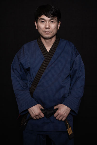 master kim moohan is standing